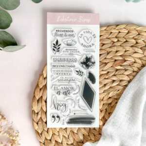 Sello acrílico Vida de 10 x 21 cm con frases inspiradoras y fondos decorativos. Ideal para scrapbooking, journaling y proyectos creativos con emoción.