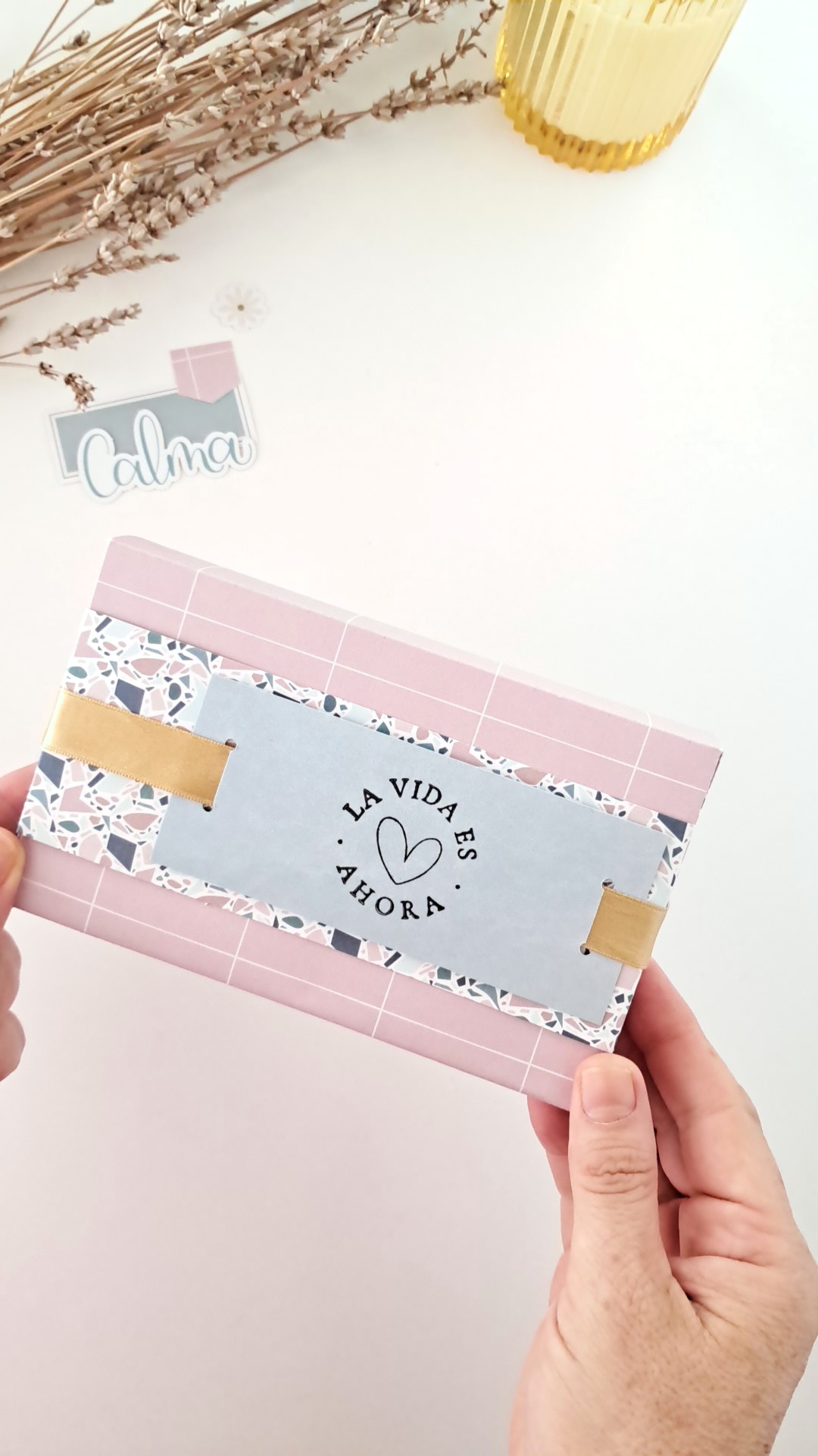 cajita de scrapbooking creada con la colección Mi Calma de Bihotzez Scrap