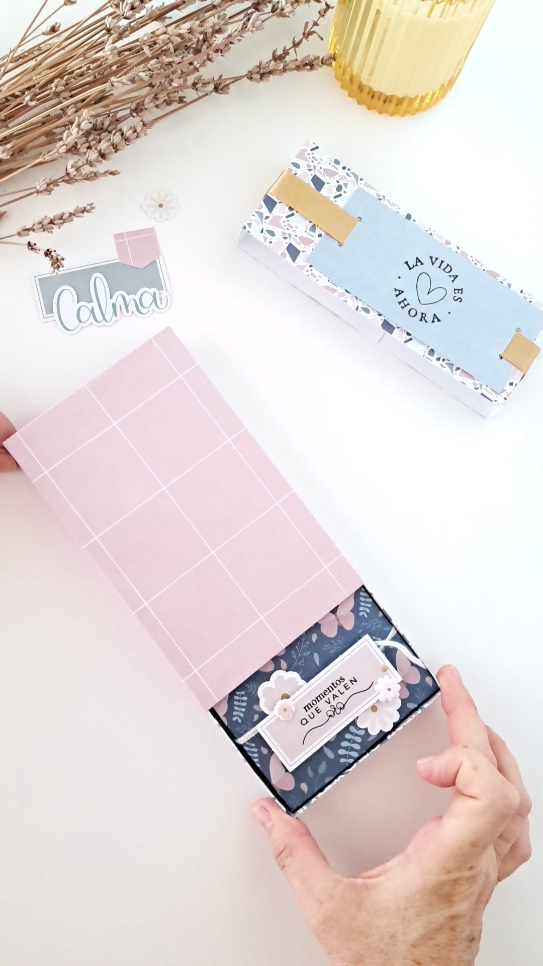 cajita de scrapbooking creada con la colección Mi Calma de Bihotzez Scrap