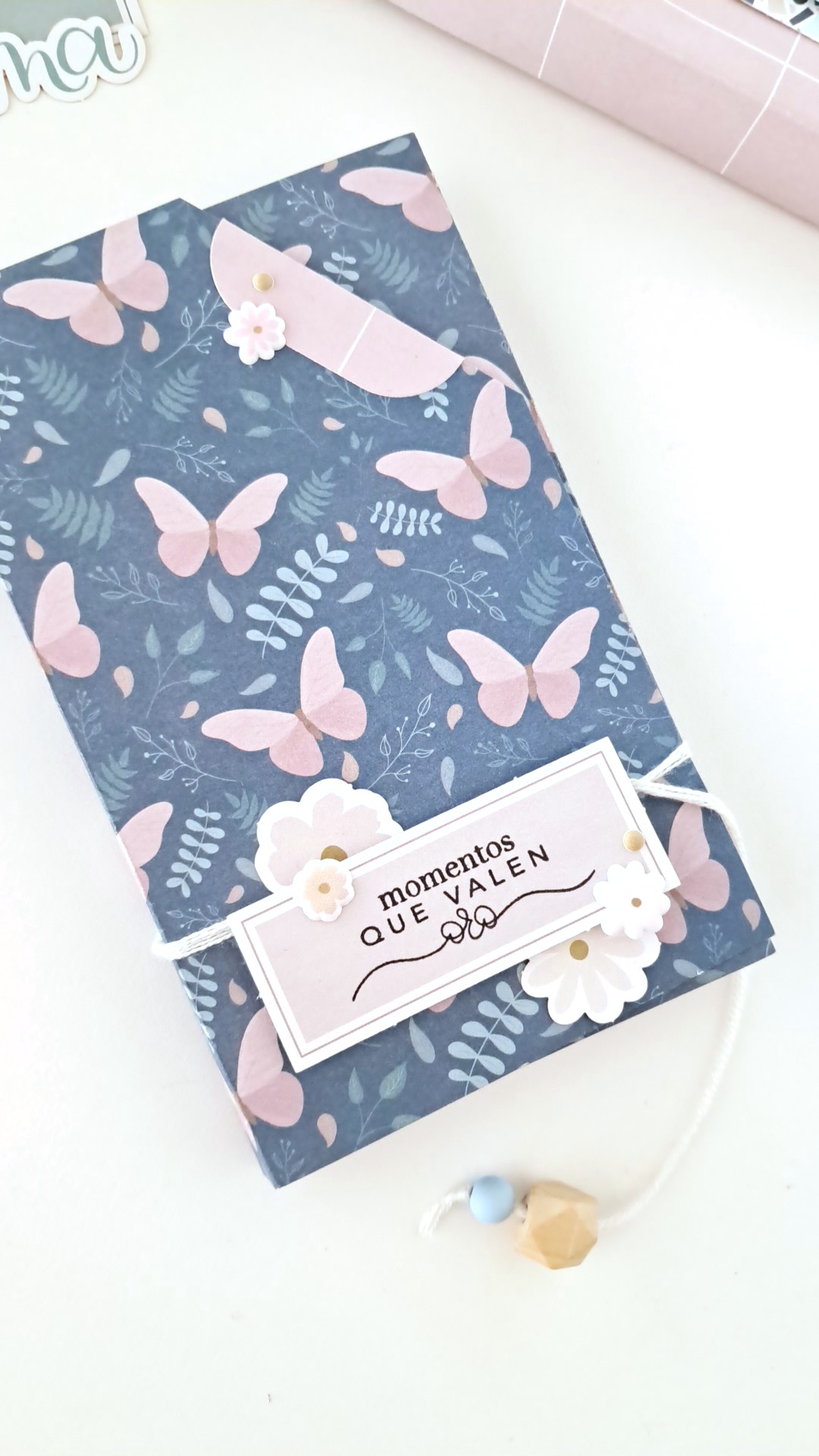 cajita de scrapbooking creada con la colección Mi Calma de Bihotzez Scrap