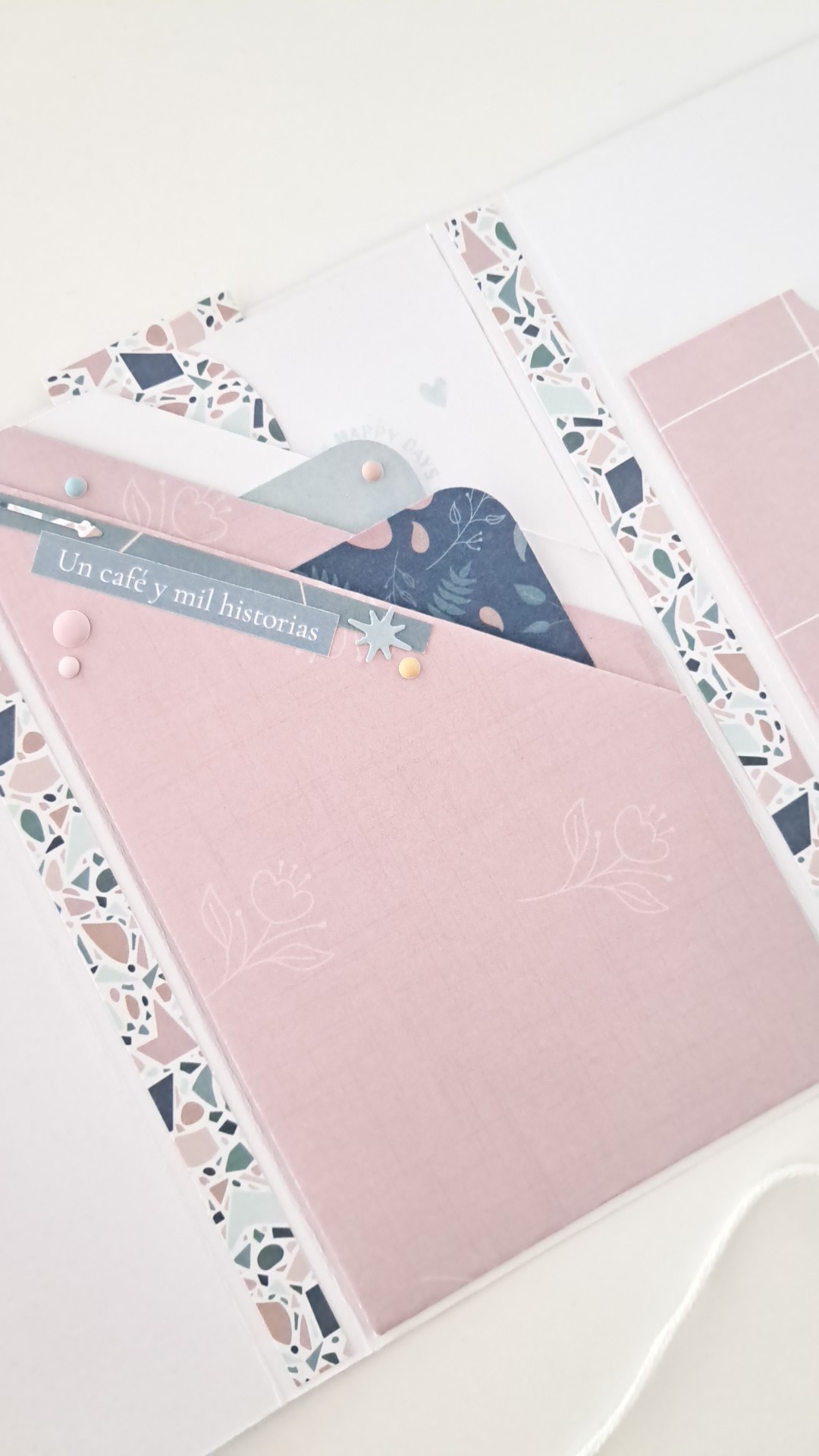 cajita de scrapbooking creada con la colección Mi Calma de Bihotzez Scrap