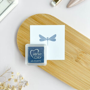 Almohadilla de tinta VersaColor mini Tsukineko color Olive para scrapbooking y embossing.