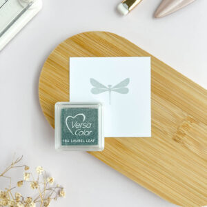 Almohadilla de tinta VersaColor mini Tsukineko color Olive para scrapbooking y embossing.