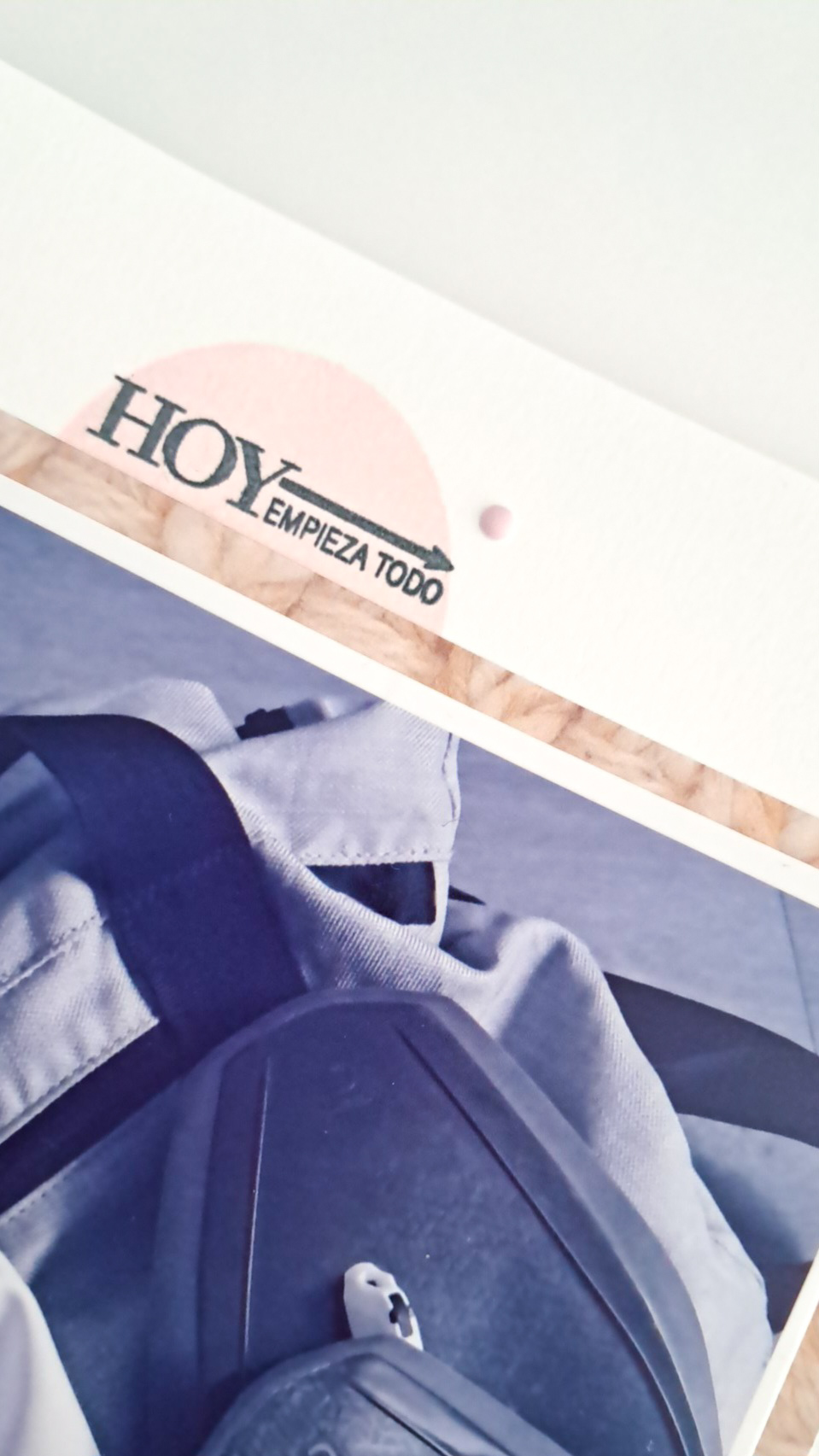 Páginas interiores del álbum de anillas de scrapbooking