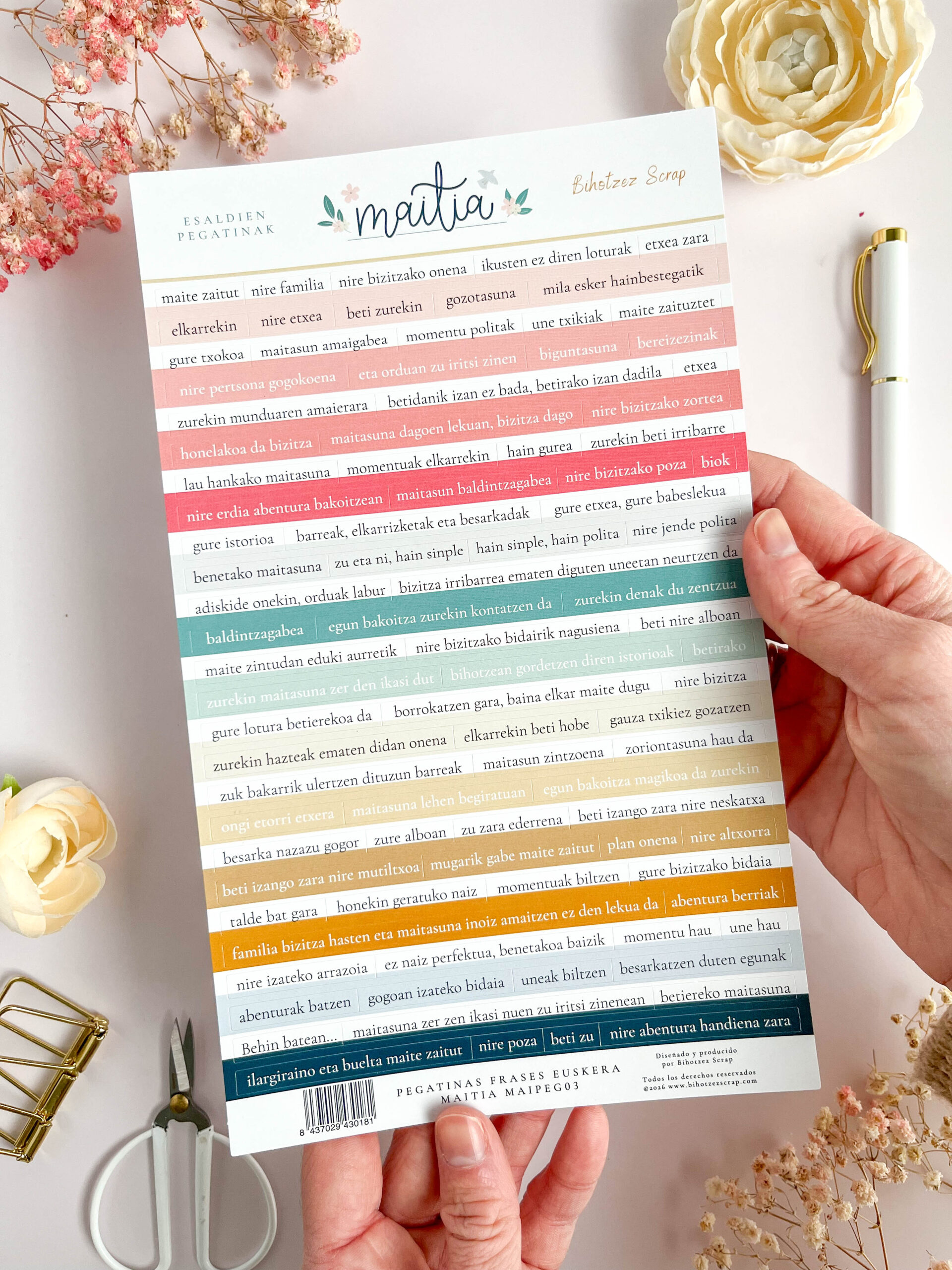 Pegatinas de frases en euskera de la colección Maitia.