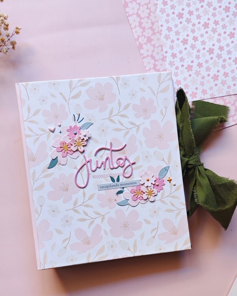 portada álbum scrapbook flores troqueladas