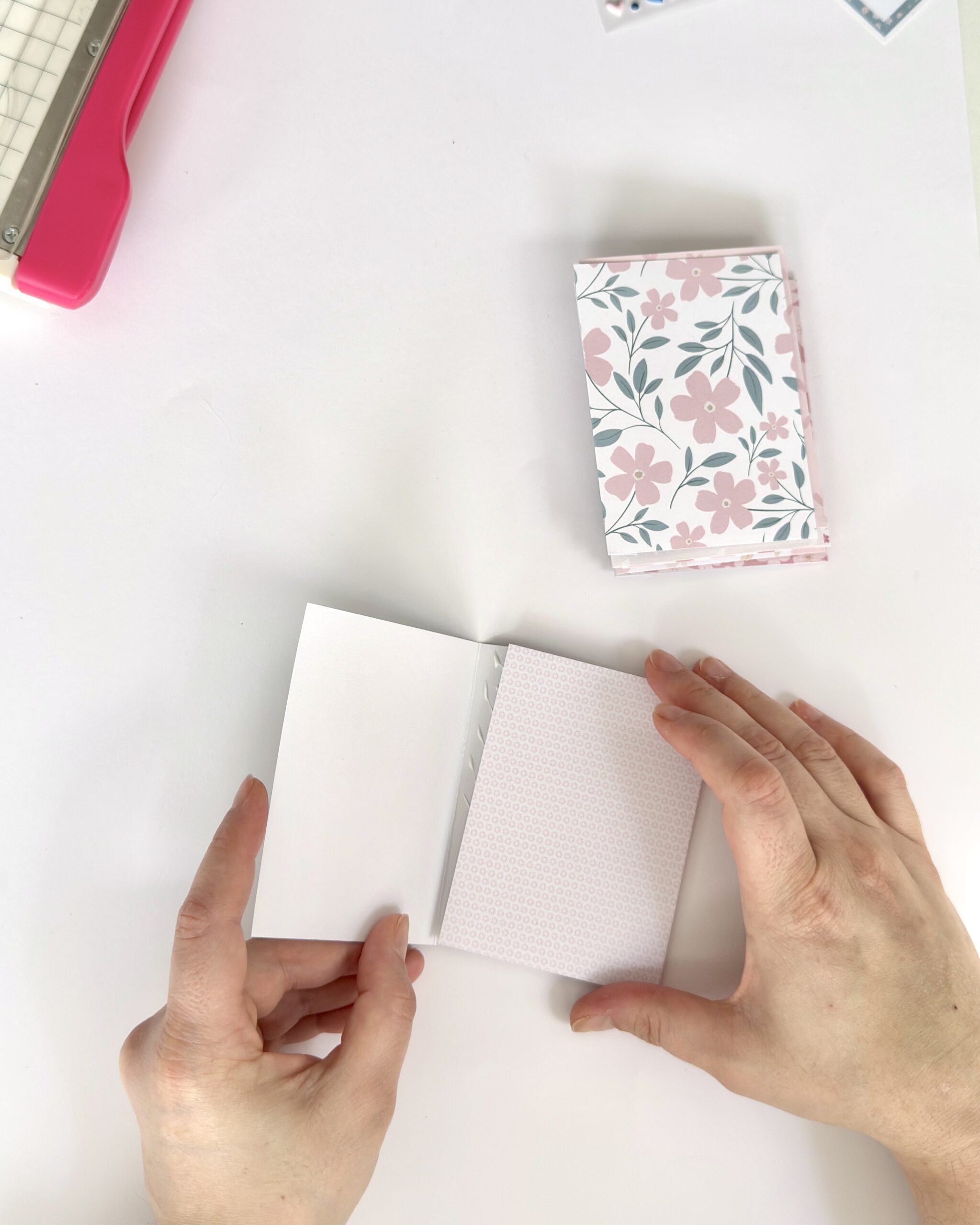 Tutorial paso a paso scrapbooking caja cerillas