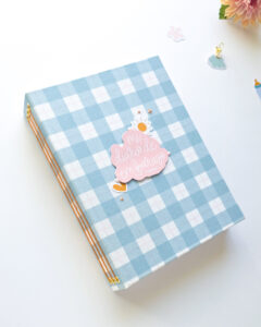 Diario de embarazo decorado con la colección Maitia.