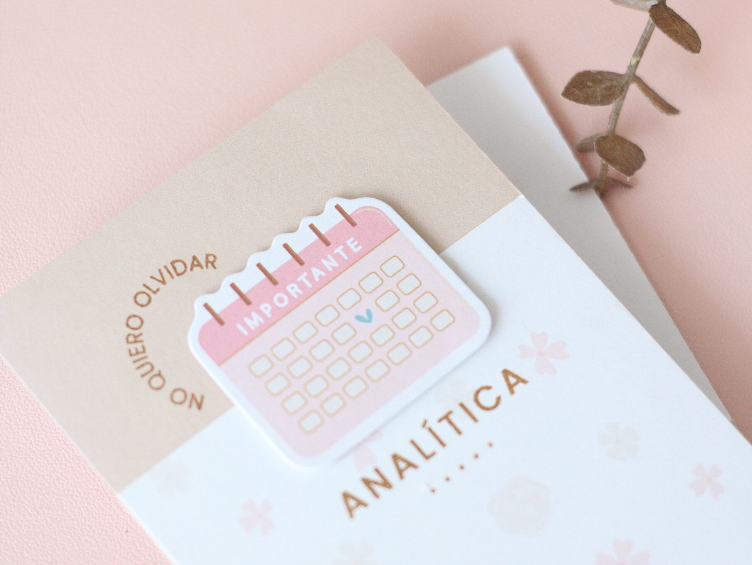 Tarjeta 3x4 realizada con el sello Antes de verte y un die cut de calendario.