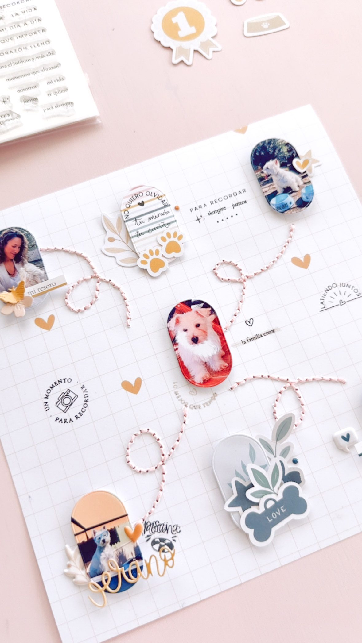 Layout de scrapbooking con fotografías de una mascota realizado con sellos, papeles de la colección Maitia y elementos decorativos de Bihotzez Scrap.